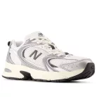 New Balance 530 Silver Metallic Black Cement alacsony szárú sneaker – termékfotó, oldalnézet