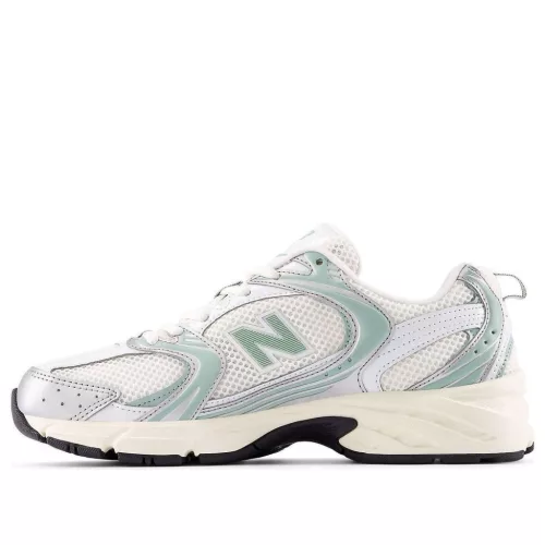 New Balance 530 Silver Metallic Mosaic Green alacsony szárú sneaker – termékfotó, oldalnézet