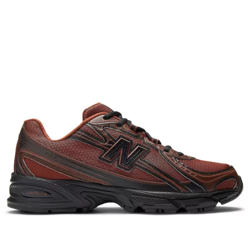 New Balance 740 Relic Brown Pumpernickel alacsony szárú sneaker – termékfotó, oldalnézet