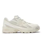 New Balance 740v2 Bisque Angora alacsony szárú sneaker – termékfotó, oldalnézet
