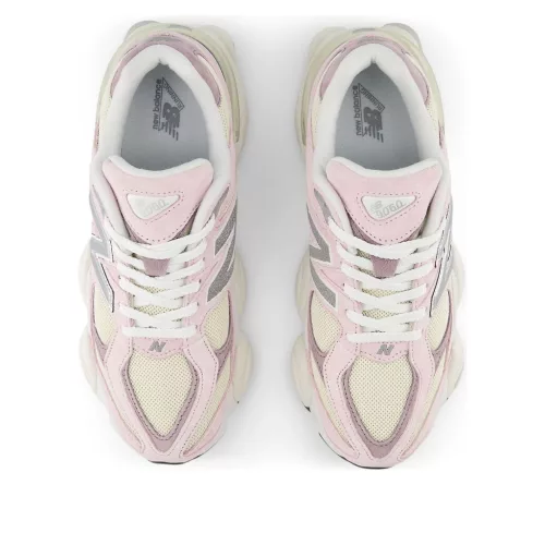 New Balance 9060 Rose Sugar Angora alacsony szárú sneaker – termékfotó, oldalnézet