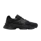 New Balance 9060 Triple Black Leather alacsony szárú sneaker – termékfotó, oldalnézet