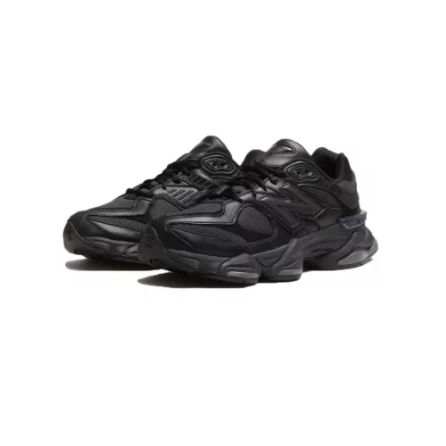 New Balance 9060 Triple Black Leather alacsony szárú sneaker – termékfotó, oldalnézet
