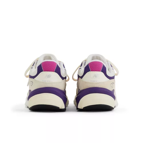 New Balance 990v6 MiUSA Magenta Pop alacsony szárú sneaker – termékfotó, oldalnézet